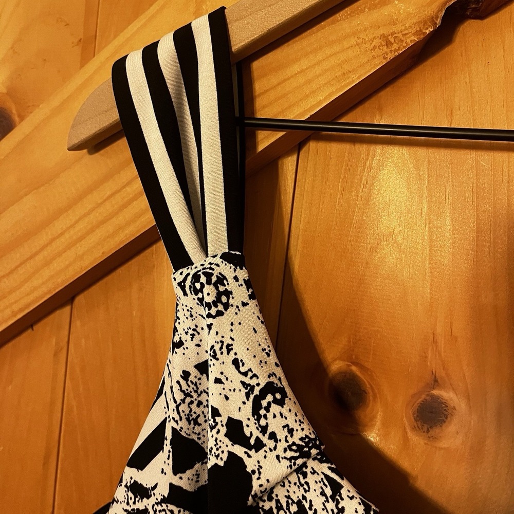 Kathy Roberts Womens Dress Size 16 Black & White Floral Sleeveless - Picture 4 of 13